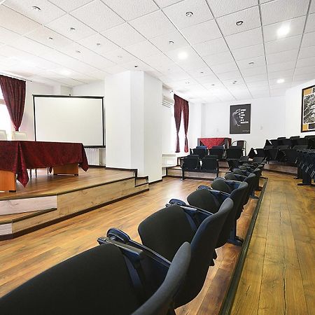 Hotel Moldavia Slănic-Moldova エクステリア 写真