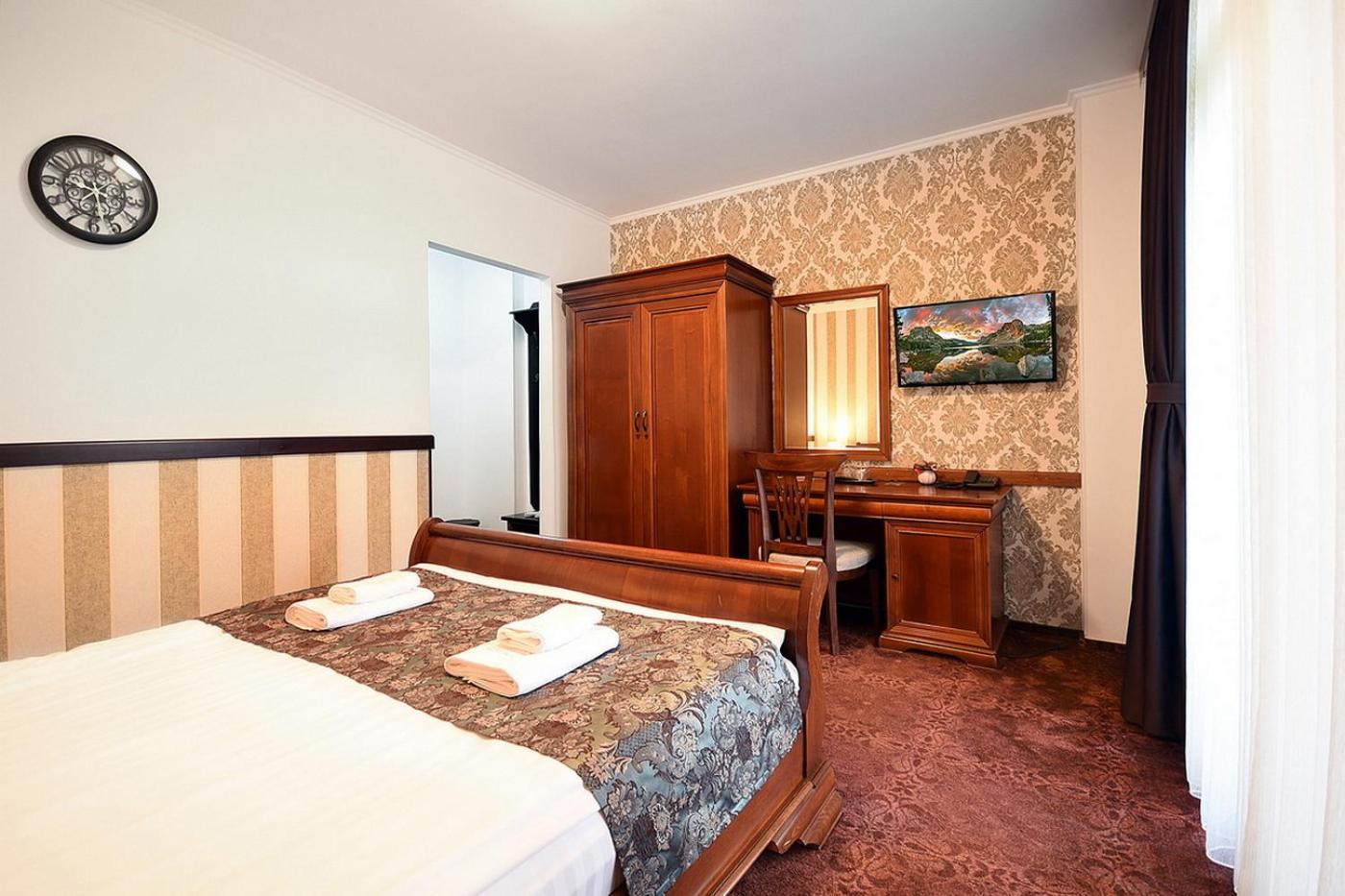 Hotel Moldavia Slănic-Moldova エクステリア 写真